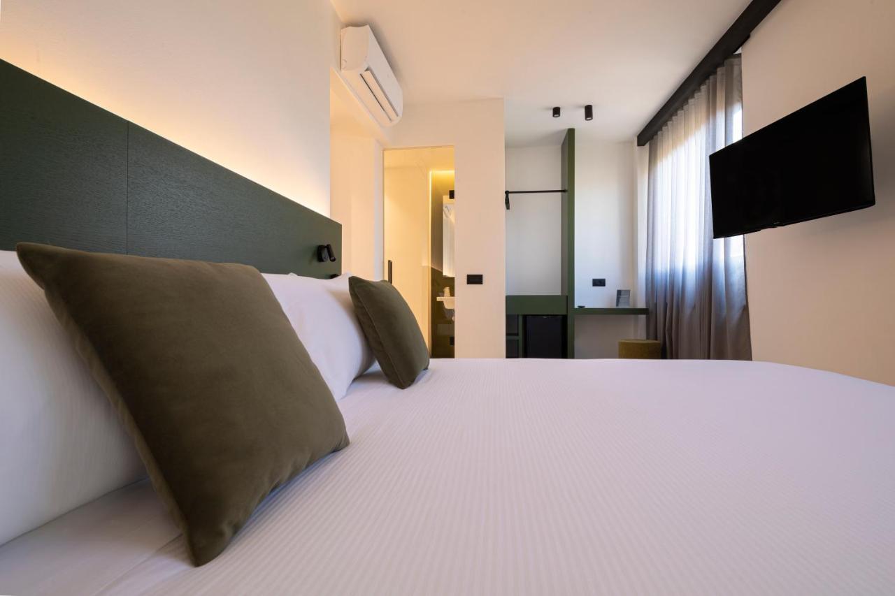 The City Hotel Ancona Esterno foto