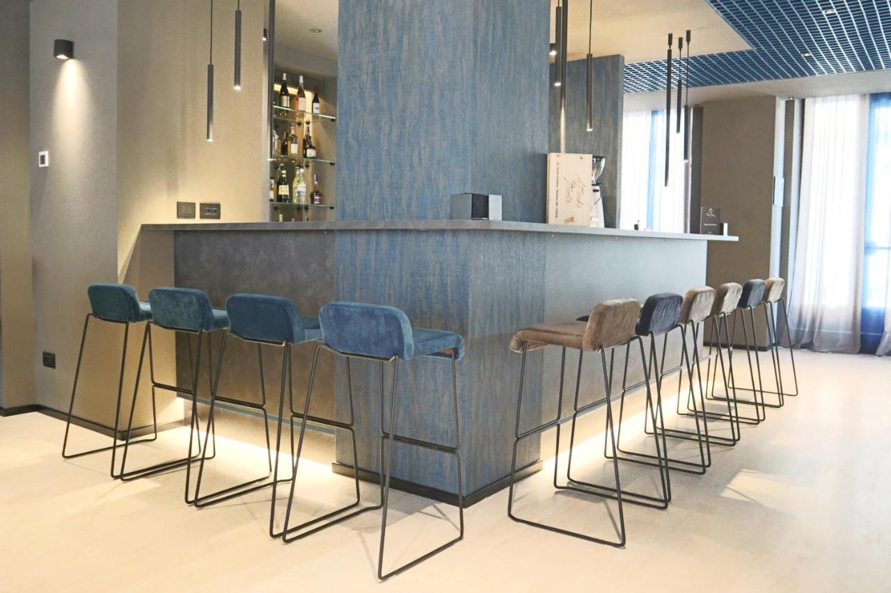 The City Hotel Ancona Esterno foto