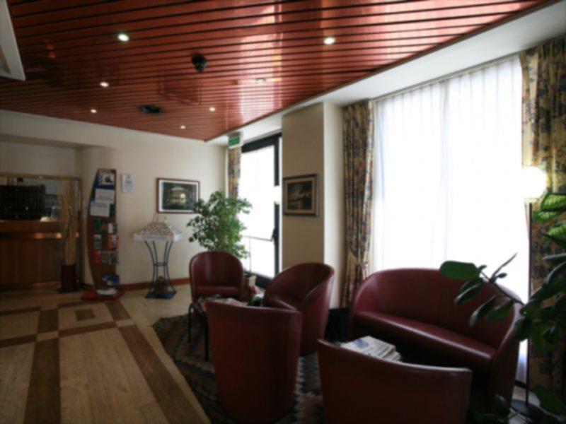 The City Hotel Ancona Esterno foto